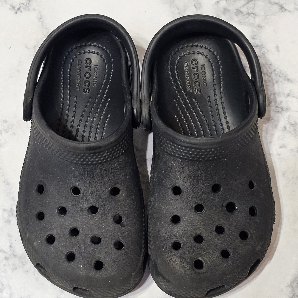 CROCS Kids Classic Black Clogs Iconic Comfort